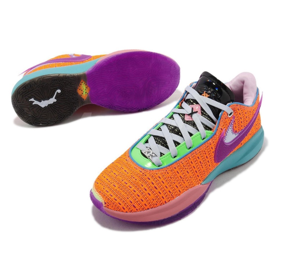 Nike Lebron 20 Lebron XX EP The Chosen One US size 13 Total Orange Vivid Purple